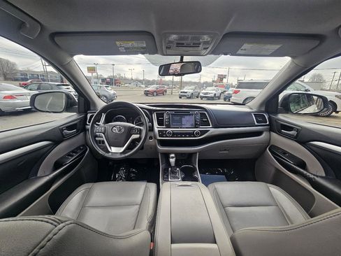 Used 2016 Toyota Highlander XLE image 44