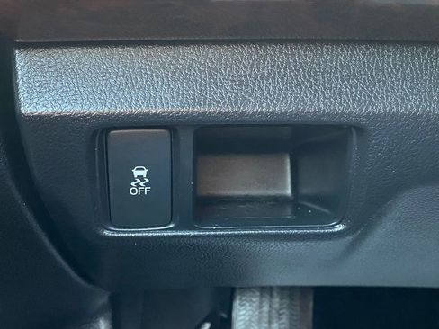 Used 2011 Honda Crosstour EX-L image 28