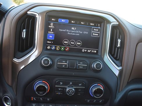 Used 2022 Chevrolet Silverado 2500 High Country w/ Z71 Off-Road Package image 21