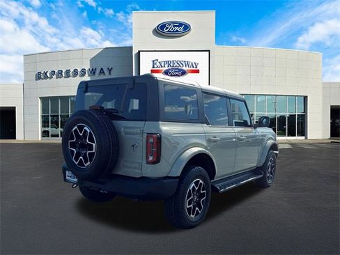 New 2025 Ford Bronco Outer Banks image 6