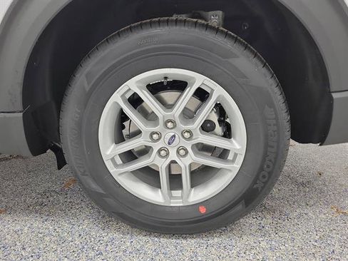 New 2026 Ford Explorer Active image 5