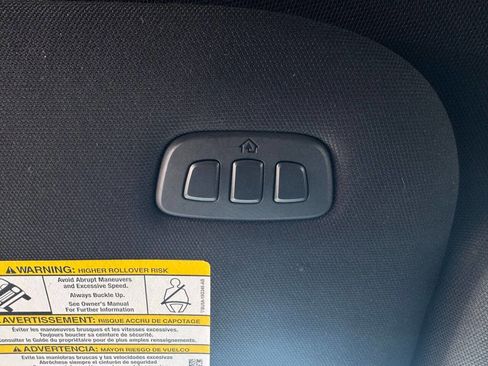 Used 2023 Ford Expedition Limited image 30