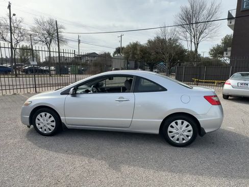 Used 2011 Honda Civic LX image 5