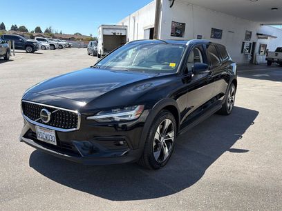 Used 2023 Volvo V60 B5 Cross Country Plus
