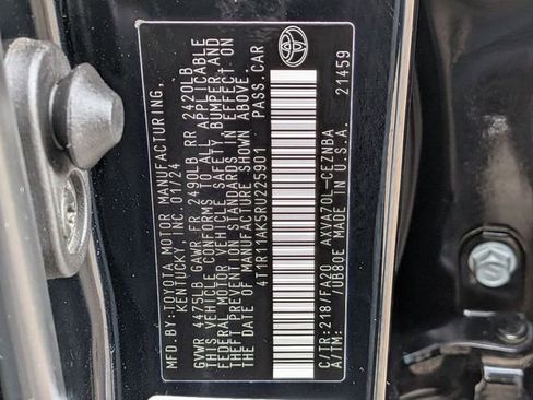 Used 2024 Toyota Camry LE w/ Convenience Package image 32