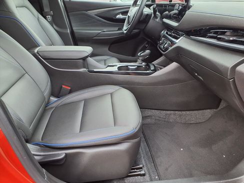 Certified 2024 Buick Envista Sport Touring w/ Convenience II Package image 12