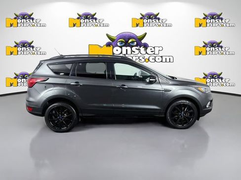 Used 2019 Ford Escape Titanium AWD/4WD image 4