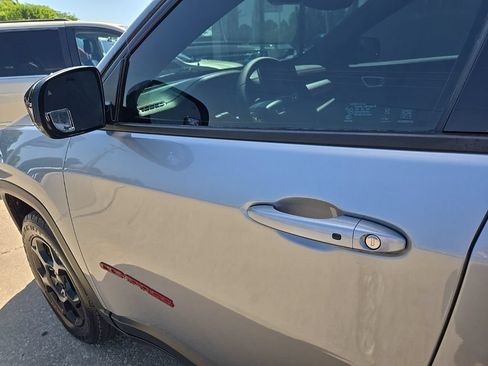 Used 2023 Jeep Compass Trailhawk AWD/4WD image 30