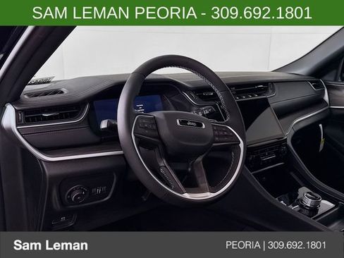 New 2025 Jeep Grand Cherokee Limited image 9