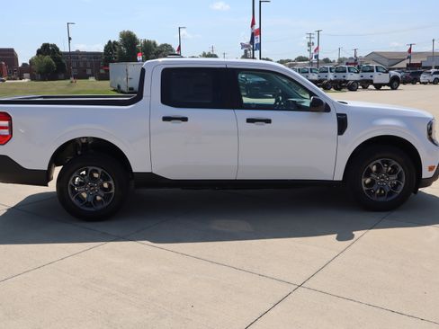New 2025 Ford Maverick XLT w/ XLT Luxury Package image 5