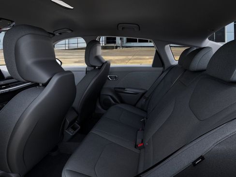 New 2026 Kia K4 FWD image 21