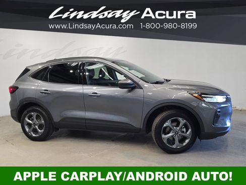 Used 2025 Ford Escape ST-Line AWD/4WD image 3