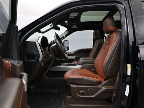 Used 2022 Ford F350 King Ranch w/ King Ranch Ultimate Package AWD/4WD image 9