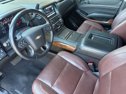 Used 2020 Chevrolet Suburban Premier w/ Premier Plus Edition AWD/4WD image 11