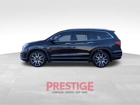 Used 2019 Honda Pilot Touring image 12