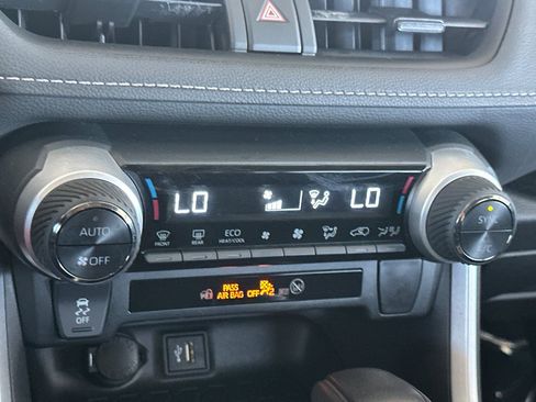 Certified 2023 Toyota RAV4 LE AWD/4WD image 24
