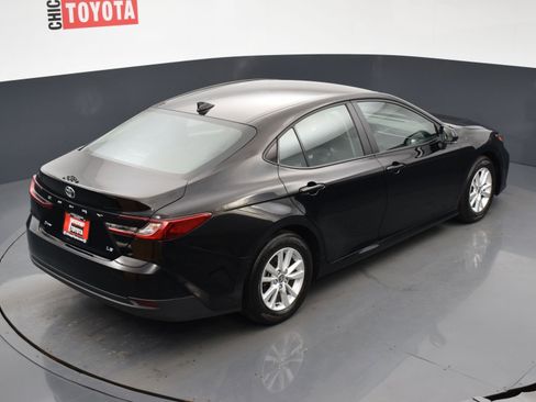 Used 2025 Toyota Camry LE FWD image 20