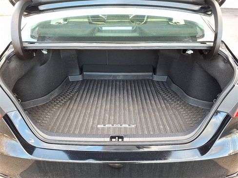 Used 2023 Toyota Camry SE image 28