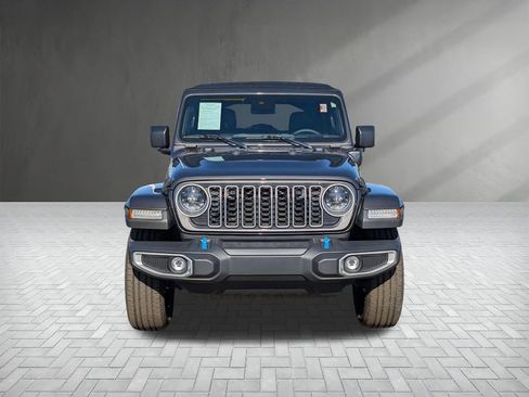 Used 2024 Jeep Wrangler Unlimited Sahara image 4