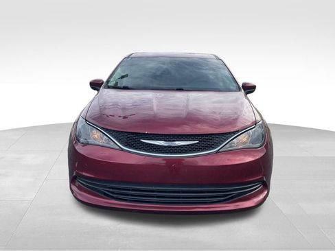 Used 2017 Chrysler Pacifica Touring w/ Tire & Wheel Group image 8