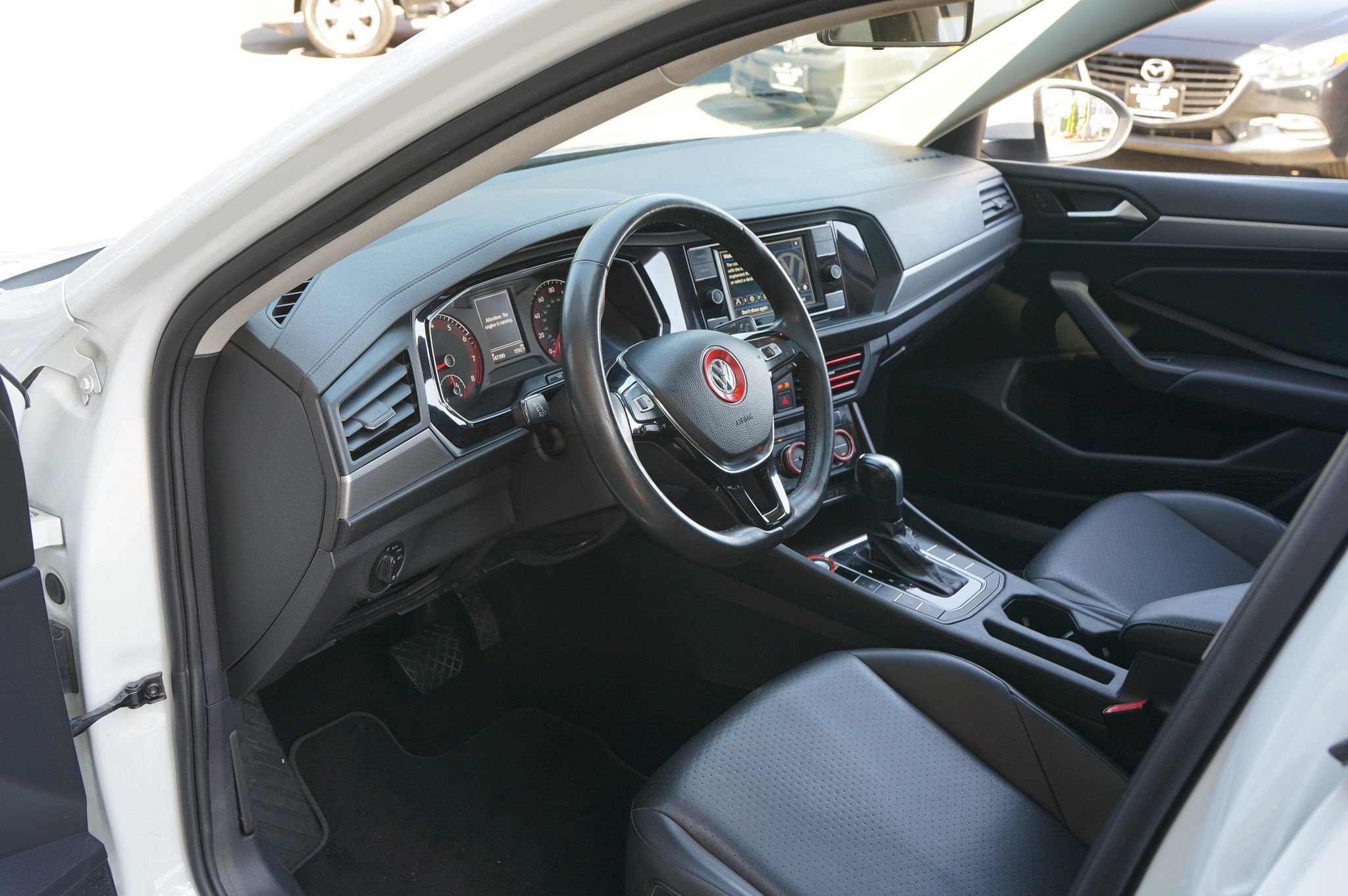 Used 2020 Volkswagen Jetta SE FWD image 12