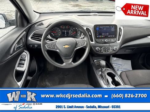 Used 2024 Chevrolet Malibu LT FWD image 37