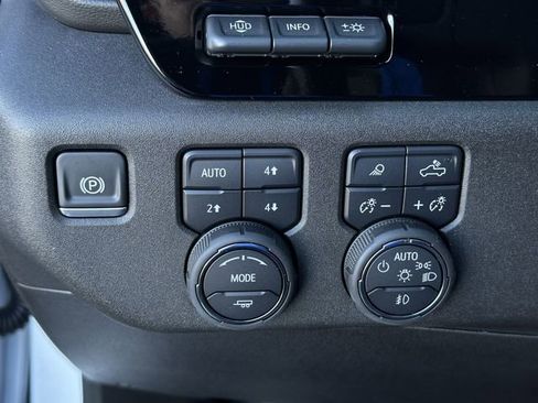 Used 2025 Chevrolet Silverado 2500 ZR2 w/ ZR2 Bison Edition AWD/4WD image 30