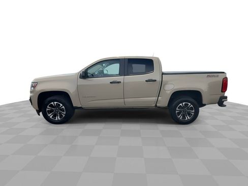 Used 2022 Chevrolet Colorado Z71 AWD/4WD image 5