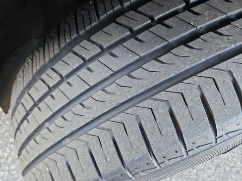 Used 2024 Ford Edge SEL image 32