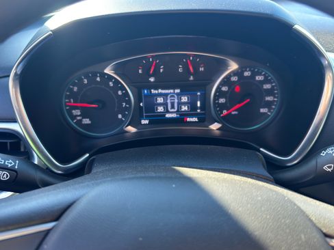 Used 2023 Chevrolet Equinox LT image 22