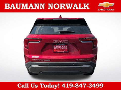 Used 2025 GMC Terrain Elevation AWD/4WD image 6