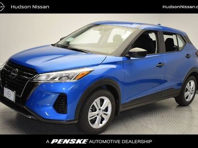 Certified 2025 Nissan Kicks Play S