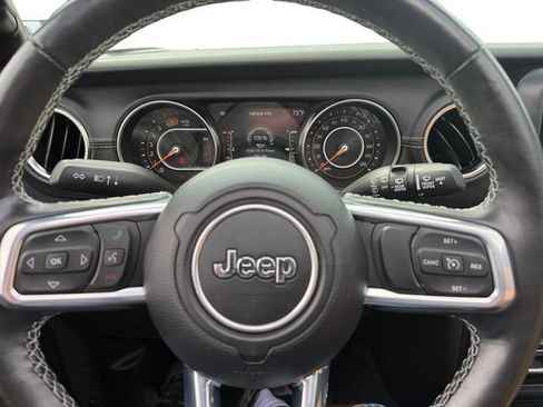 Used 2023 Jeep Wrangler Unlimited Sahara w/ Cold Weather Group AWD/4WD image 20