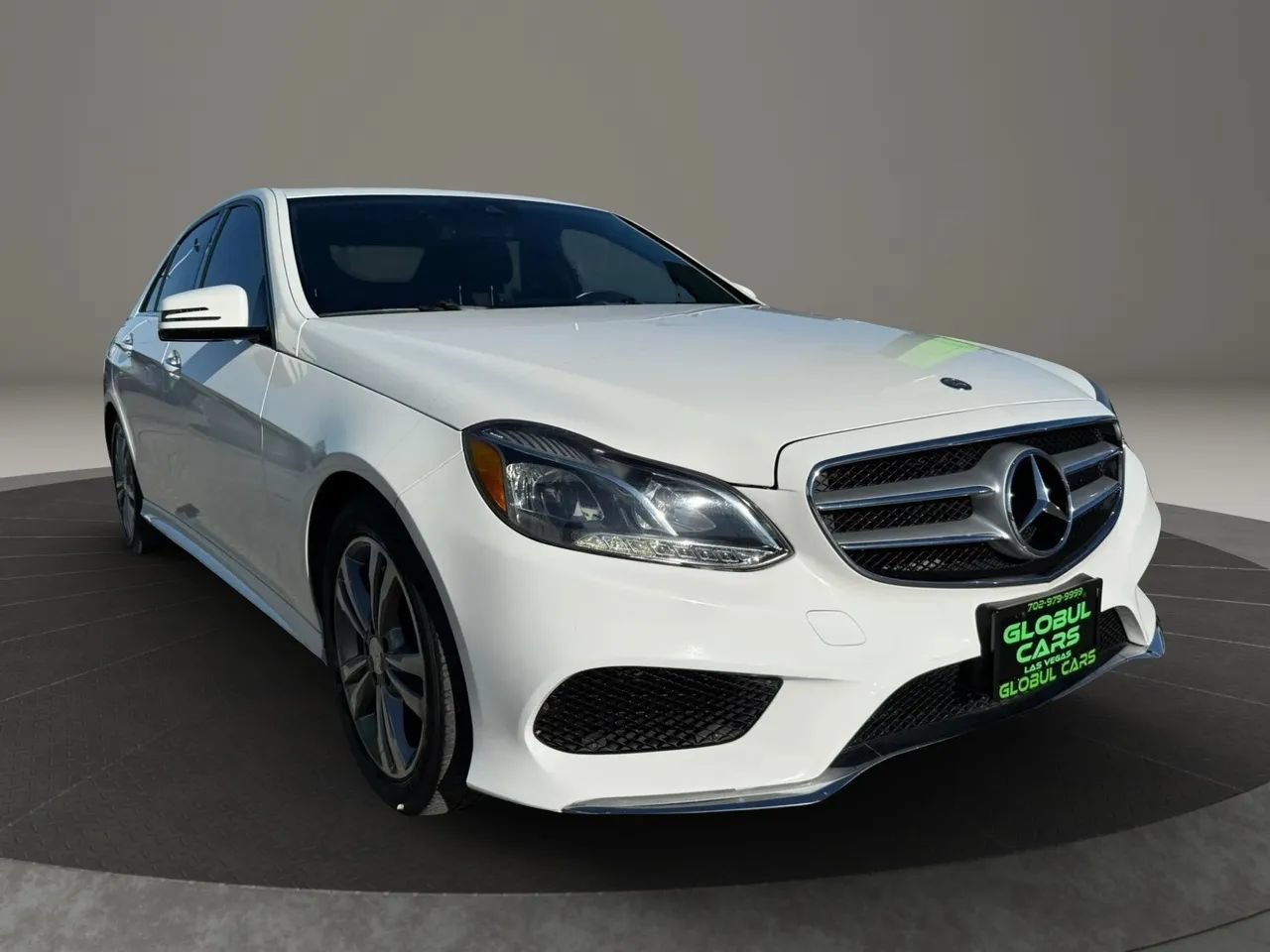 Used 2014 Mercedes-Benz E 250 BlueTEC Sedan w/ Premium 1 Package image 4