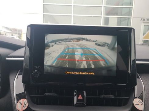 Used 2024 Toyota Corolla LE image 29