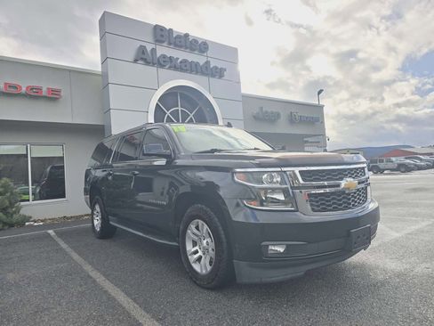Used 2018 Chevrolet Suburban LT w/ Luxury Package image 1