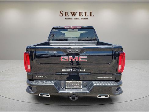 New 2026 GMC Sierra 1500 Denali w/ Denali Reserve Package image 4