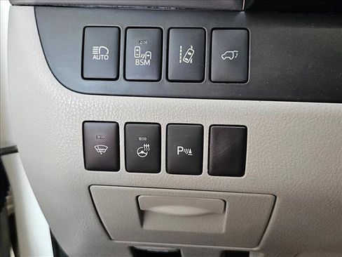 Used 2016 Toyota Highlander Limited Platinum image 13