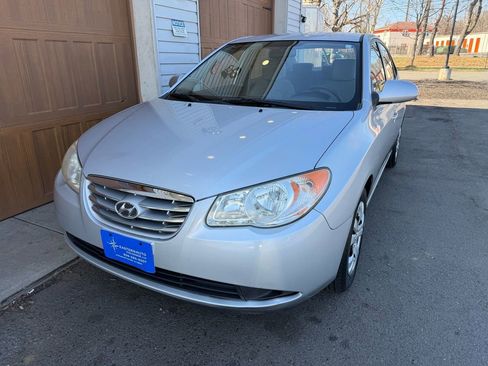 Used 2010 Hyundai Elantra w/ Comfort Pkg 2 FWD image 7