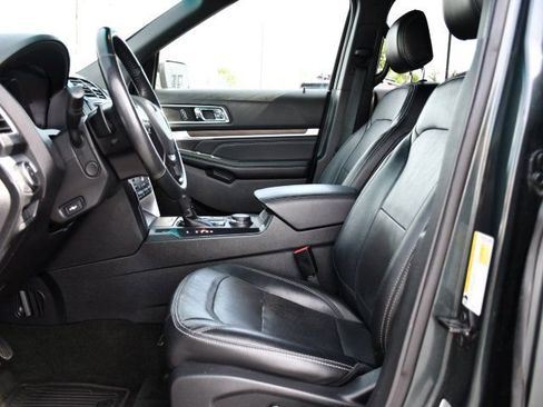 Used 2016 Ford Explorer Limited w/ Equipment Group 301A AWD/4WD image 11
