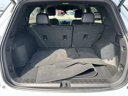 Used 2023 Chevrolet Equinox RS image 9