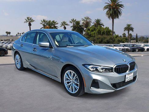 Certified 2024 BMW 330i Sedan w/ Premium Package image 3