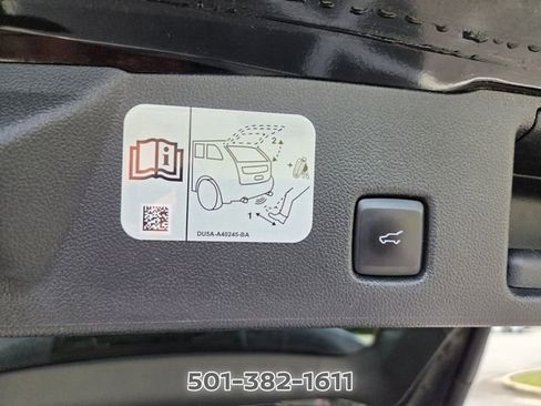 Used 2020 Ford Escape Titanium AWD/4WD image 18