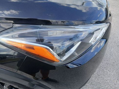 Used 2020 Nissan Kicks SR w/ SR Premium Package FWD image 22