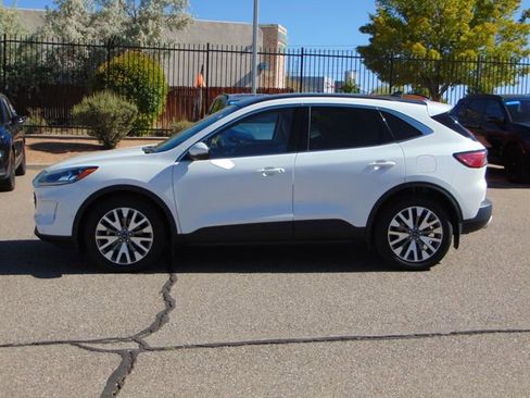 Used 2020 Ford Escape Titanium w/ Titanium Premium Package 2.0 AWD/4WD image 7