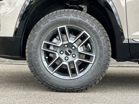 New 2026 GMC Terrain AT4 AWD/4WD image 27