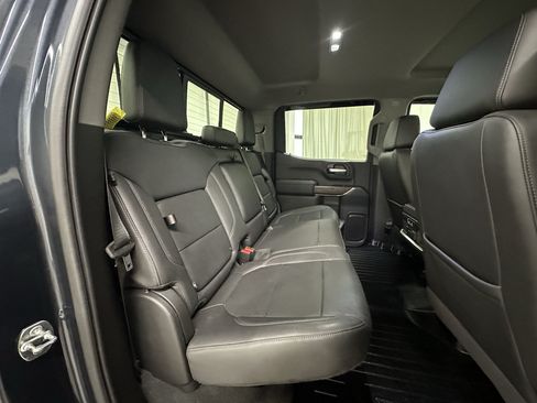 Certified 2021 GMC Sierra 1500 SLT w/ SLT Premium Package AWD/4WD image 18