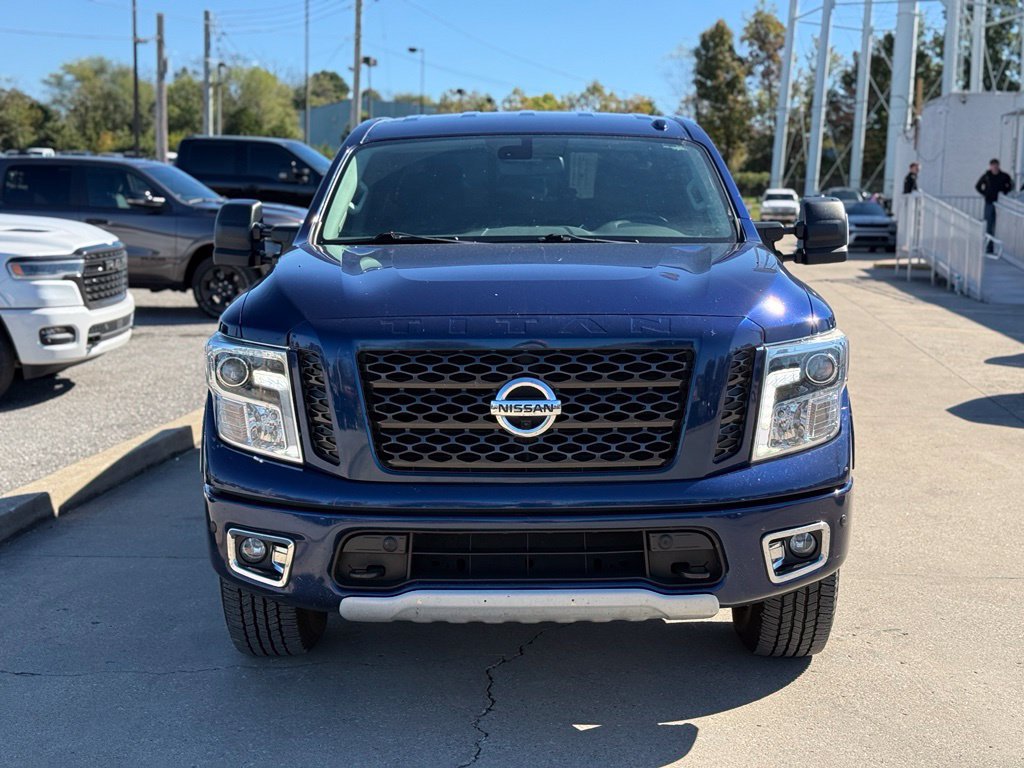 Used 2019 Nissan Titan PRO-4X w/ Pro-4x Convenience Package AWD/4WD image 3