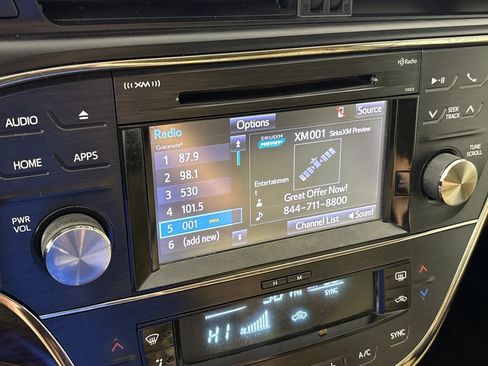 Used 2015 Toyota Avalon XLE Touring FWD image 34