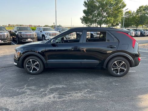 Used 2023 Kia Niro LX FWD image 11